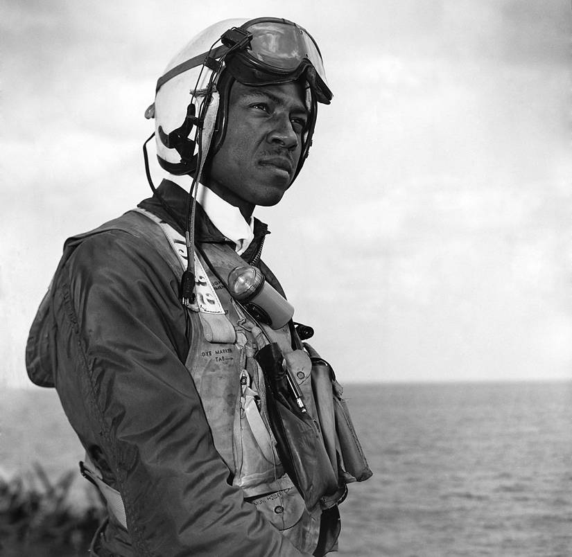 How Author Adam Makos Brought Navy Heroes Jesse Brown And Thomas Hudner how-author-adam-makos-brought-navy-heroes-jesse-brown-and-thomas-hudner
